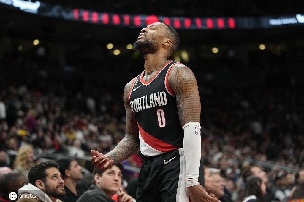 落叶返回他们的根源！利拉德（Lillard）返回开拓者3年 4200万美元